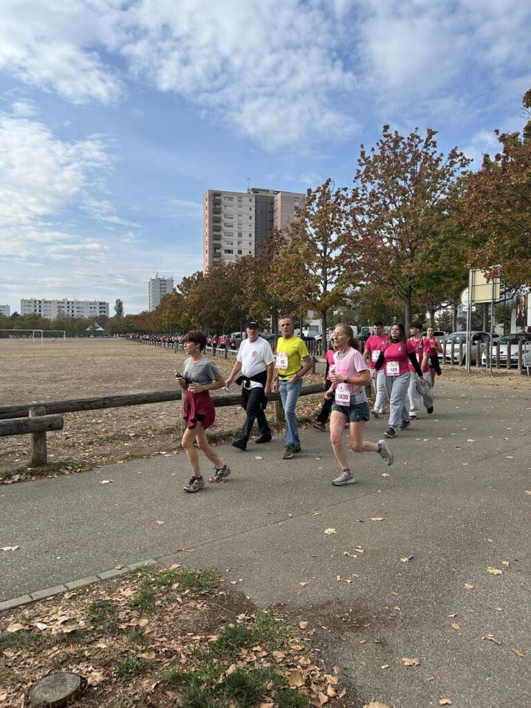 Coureuses et coureurs de Colmar pour Elles sur la Plaine Pasteur à Colmar