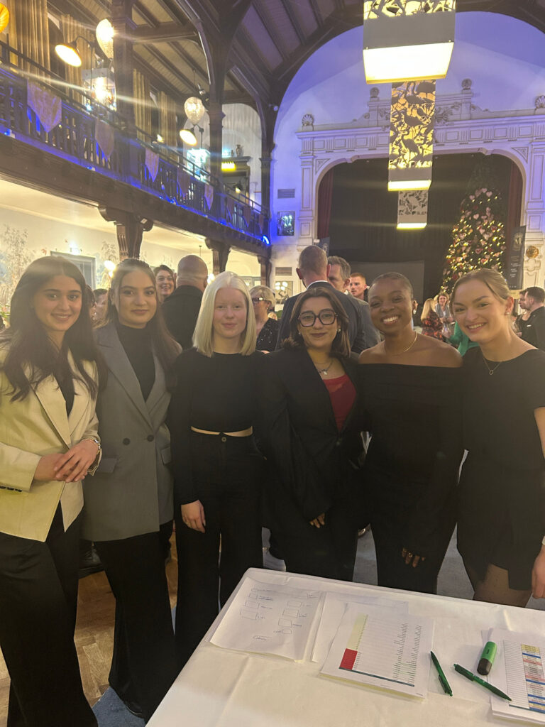 Une Soirée Inoubliable avec le Morino Club : Nos étudiants brillent sur scène et dans l&rsquo;organisation – TIHS Business School