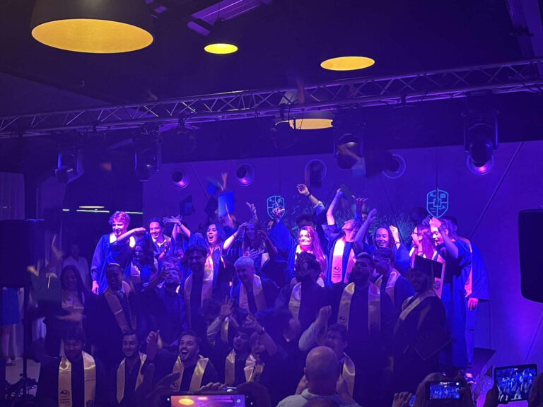 🎓 Remise des diplômes 2025 : une soirée inoubliable chez TIHS Business School ✨ – TIHS Business School